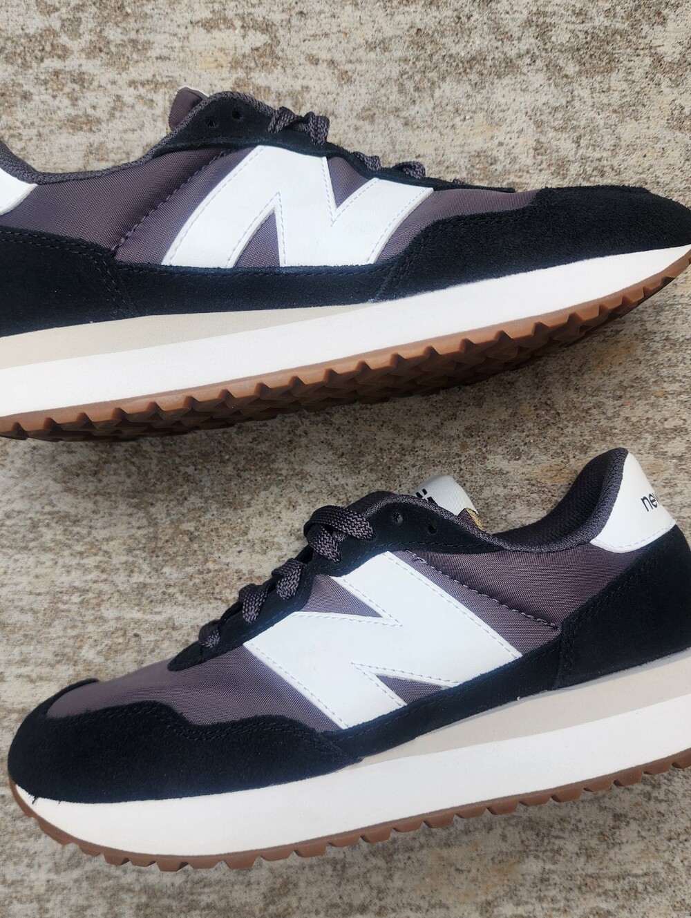 New Balance 237 Womens Gray, White, Black Retro Lifestyle Sneakers, Sz 6.5